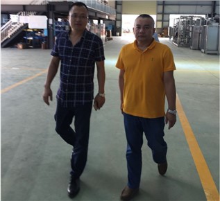 海南某药业公司来秋立参观考察